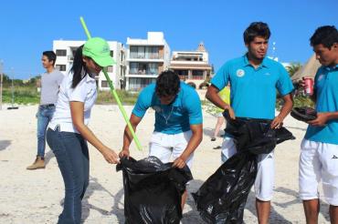 Recoja De Basura En Puerto Morelos